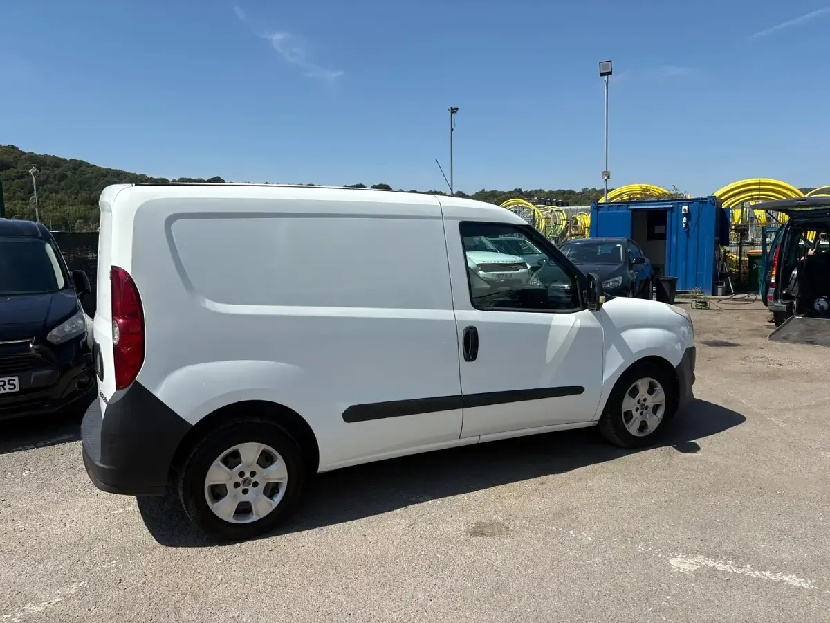 Used Fiat Doblò 2013 White MPV