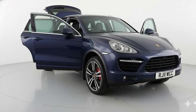 Begagnad Porsche Cayenne 2011 Blå SUV
