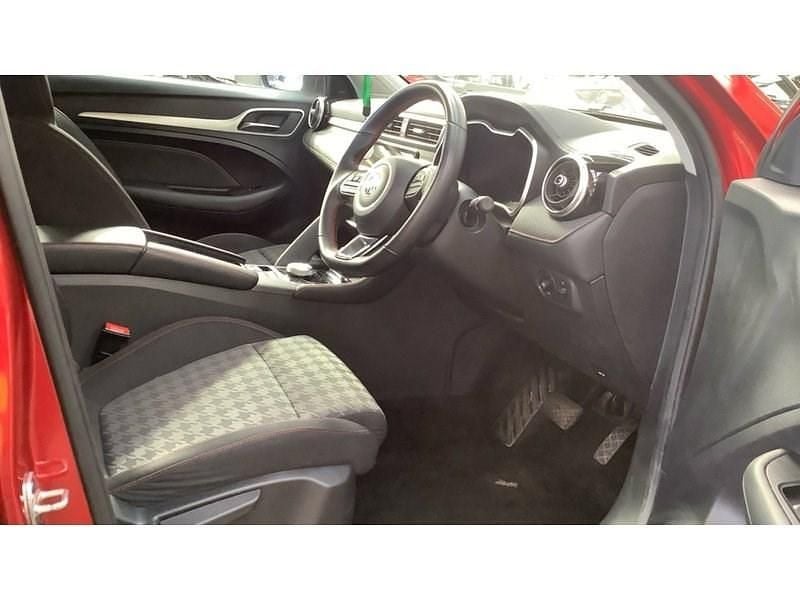Used MG ZS SE 114 kW (156 HP) 2023 Red SUV