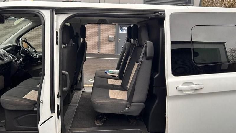 Used Ford Transit Custom Limited 130 HP (95 kW) 2017 White Van