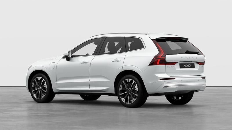 New Volvo XC60 Ultra 2026 Crystal white SUV