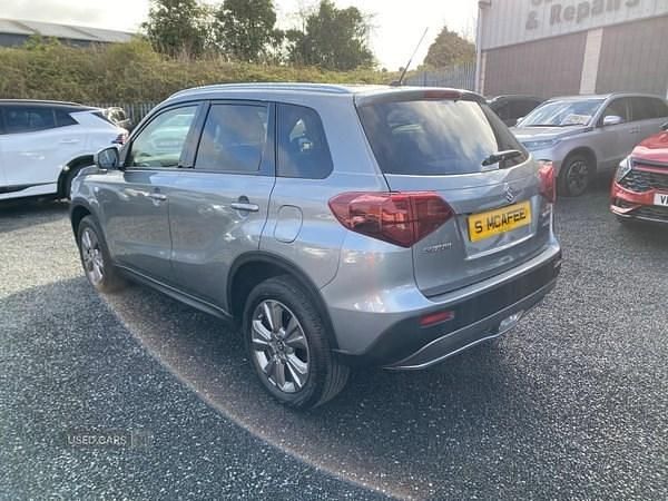 Second-hand Suzuki Vitara SZ-T 129 CP (94 kW) 2025 Gri SUV