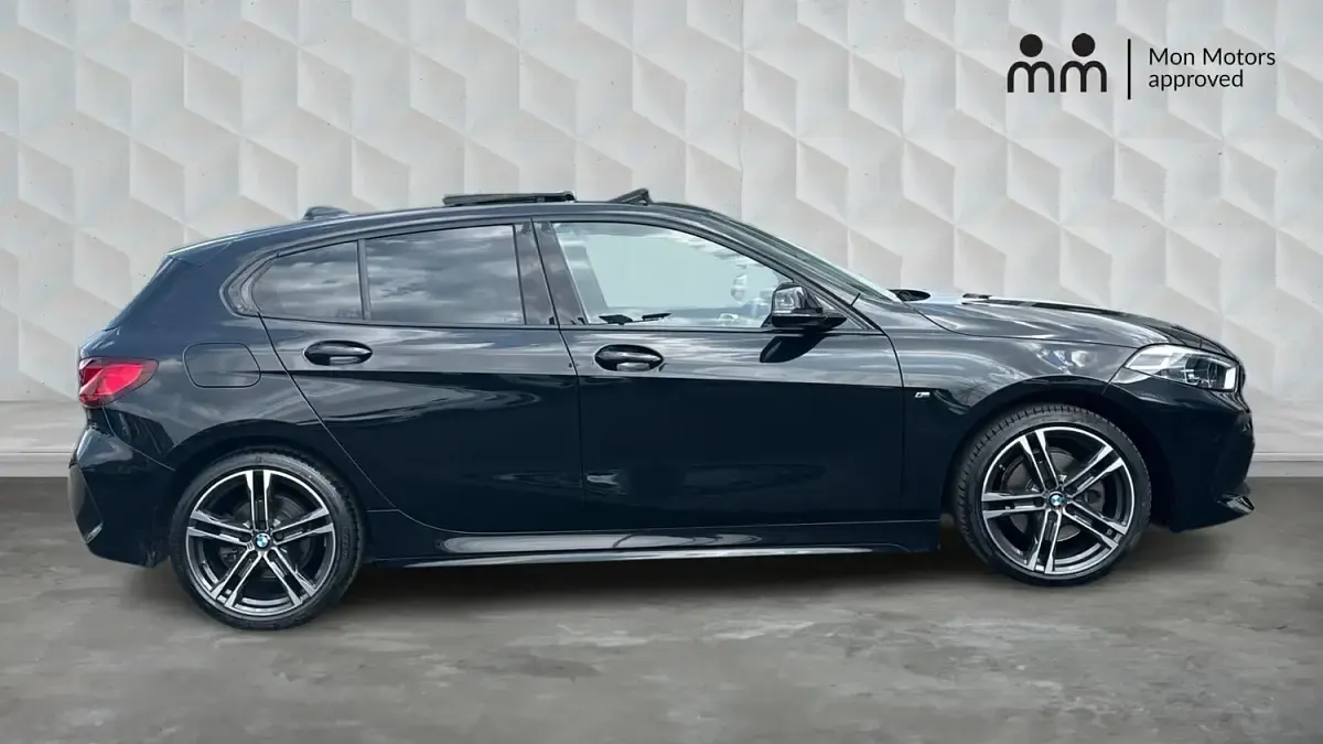 Used BMW 118 M Sport 134 HP (98 kW) 2023 Black Hatchback