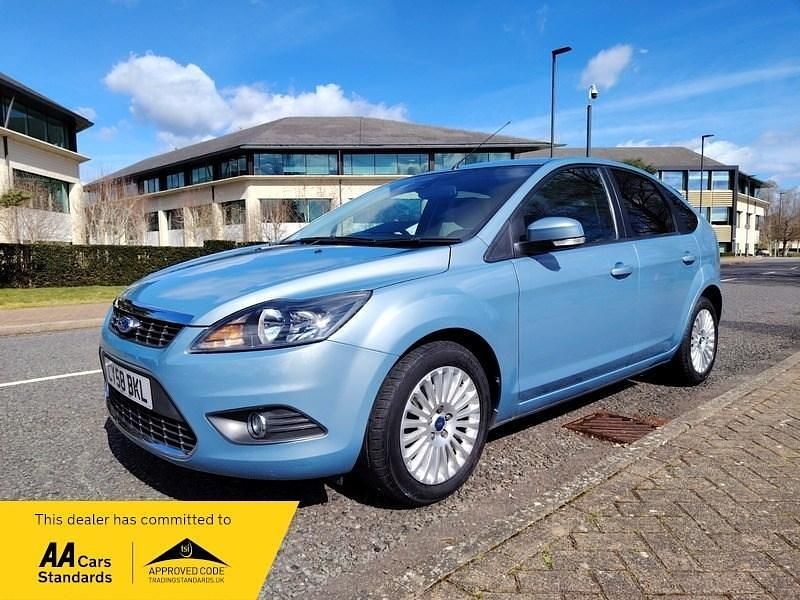 Begagnad Ford Focus Titanium 99 HK (72 kW) 2008 Blå Halvkombi