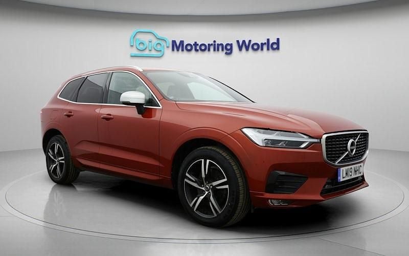 Used Volvo XC60 R-Design 190 HP (139 kW) 2019 Red SUV