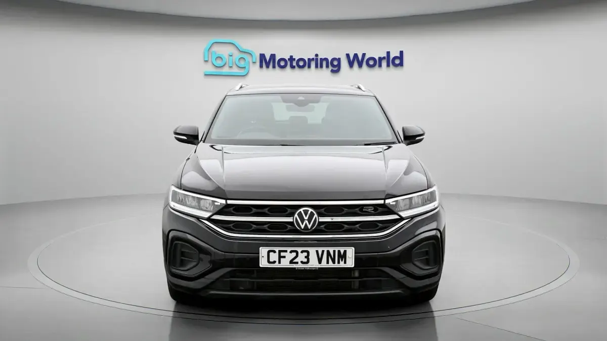Used VW T-Roc R-line 150 HP (110 kW) 2023 Black SUV