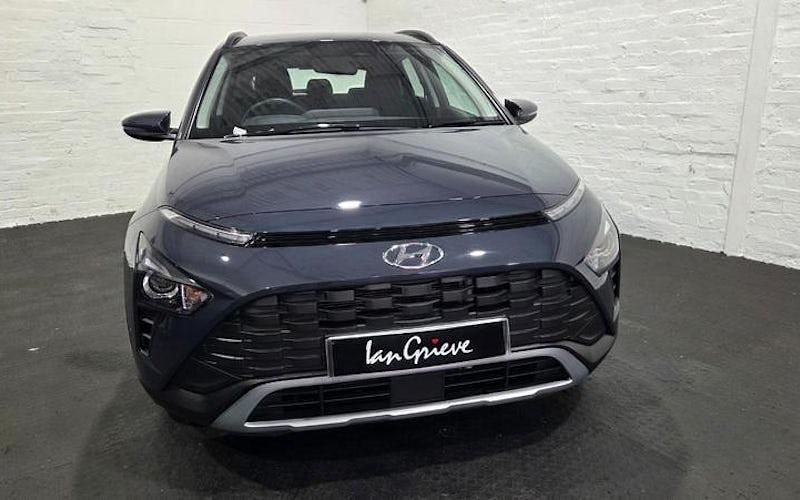 Używany Hyundai Bayon SE 101 KM (74 kW) 2024 Szary SUV