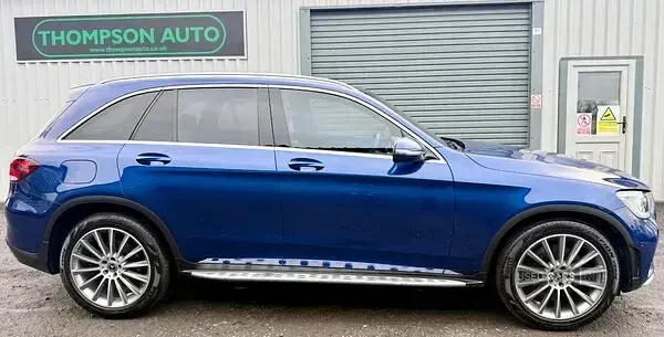 Used Mercedes GLC220 AMG Line Premium 194 HP (142 kW) 2020 Blue Estate
