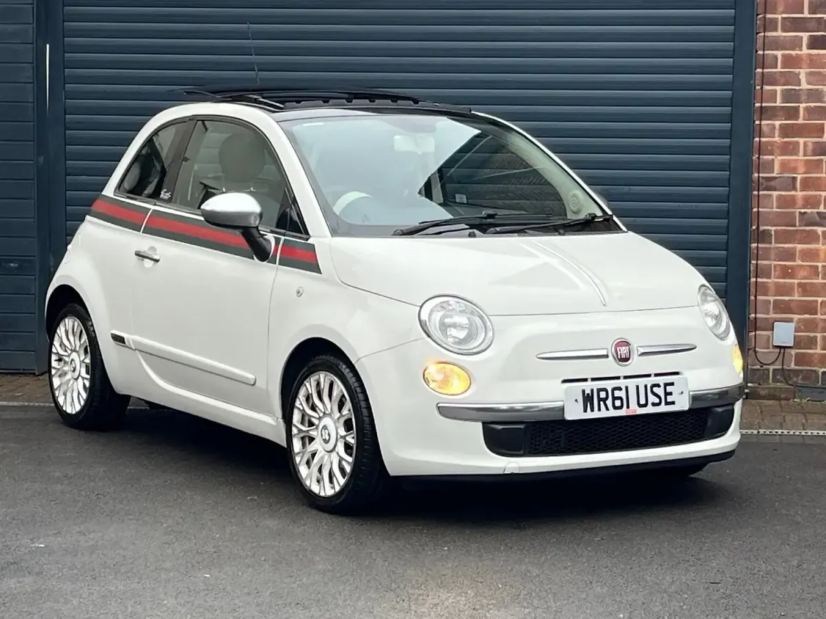 Used Fiat 500 85 HP (62 kW) 2011 White Hatchback