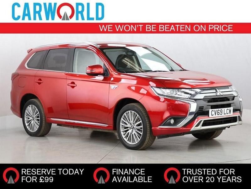 Red Used 2020 Mitsubishi Outlander P-HEV Estate | £10,513 (Good price) - Image 1/3