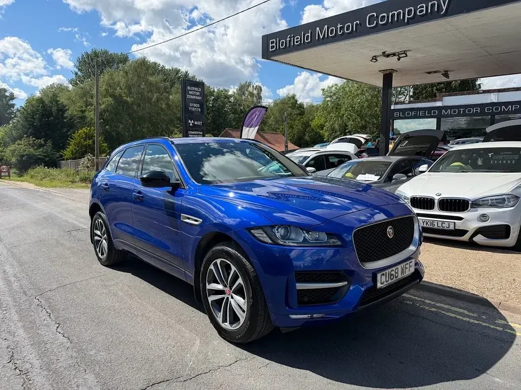 Used Jaguar F-Pace R-Sport 240 HP (176 kW) 2018 Blue SUV