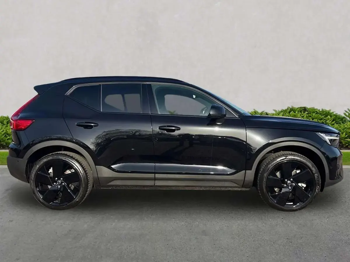 Usado Volvo EX40 Ultra 325 kW (442 HP) 2026 Preto SUV