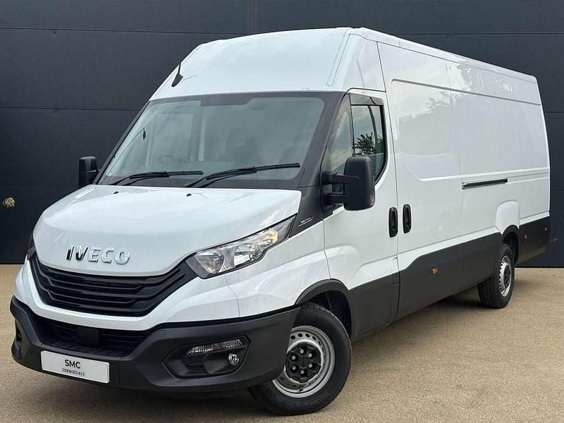 White New 2025 Iveco Daily | £29,995 - Image 1/4