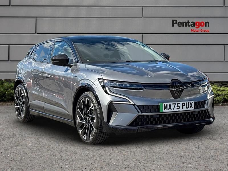 Shadow grey with diamond black Used 2025 Renault Megane E-Tech Esprit Alpine Hatchback | £28,950 - Image 1/4