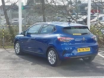 Used Renault Clio V Evolution 143 HP (105 kW) 2024 Blue Hatchback