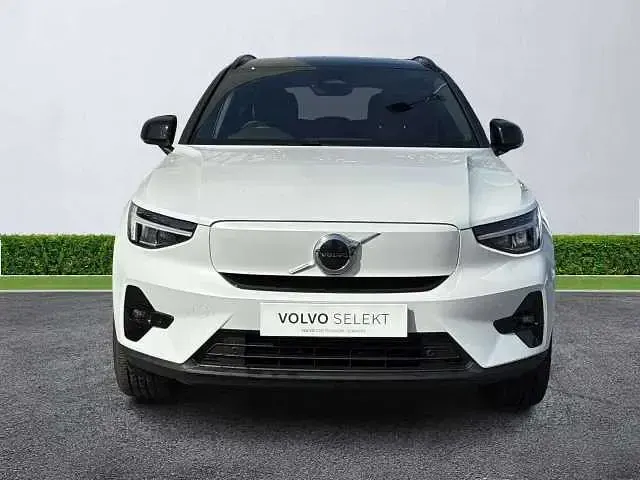 Used Volvo EX40 Plus 185 kW (252 HP) 2026 White SUV