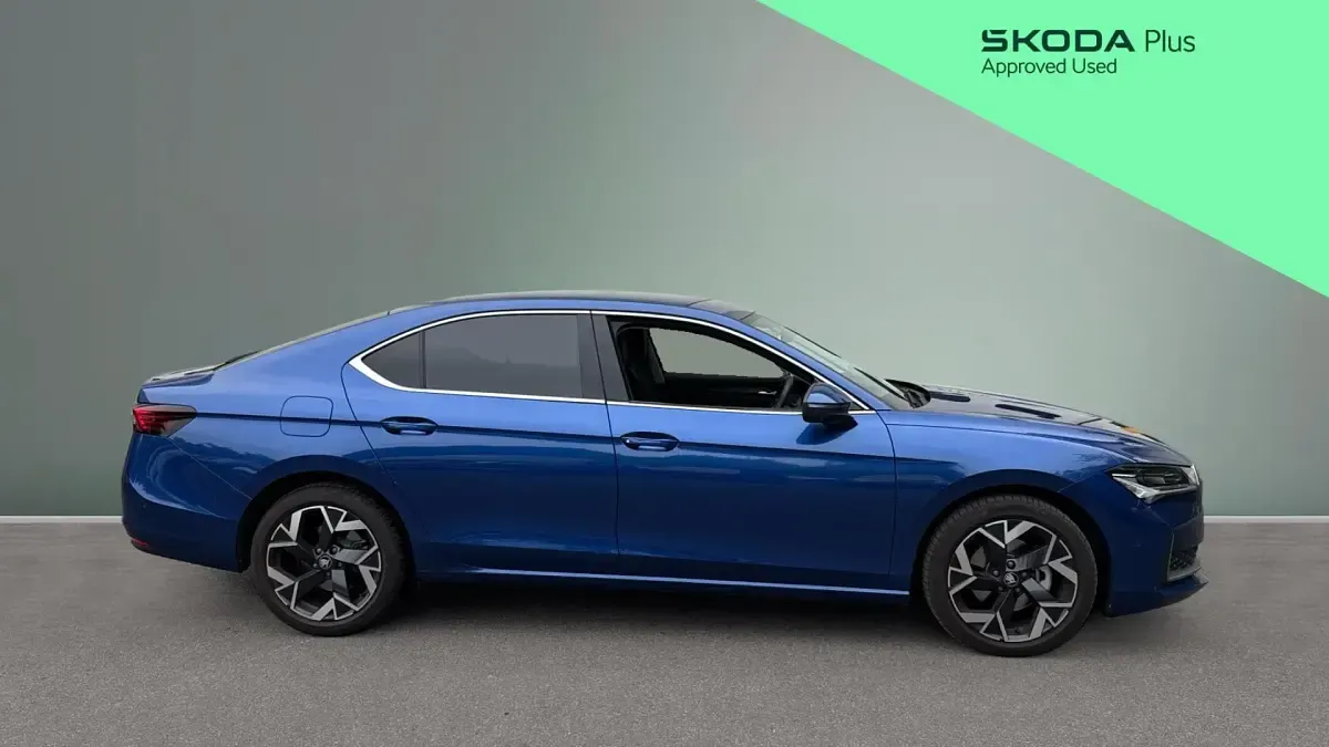 Used Skoda Superb SE L 150 HP (110 kW) 2025 Blue Hatchback