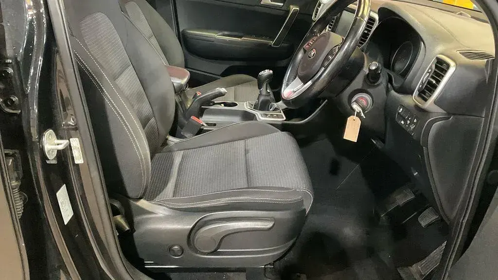 Used Kia Sportage 130 HP (95 kW) 2019 Black SUV