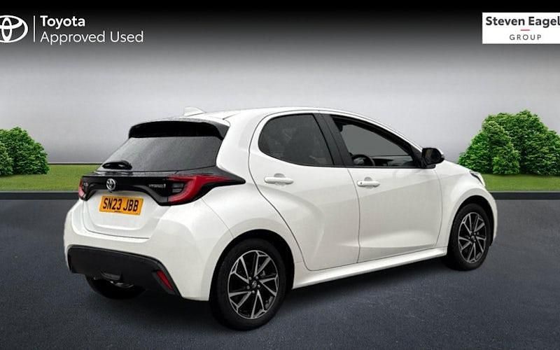 Second-hand Toyota Yaris Hybrid Design 116 CP (85 kW) 2025 Hatchback