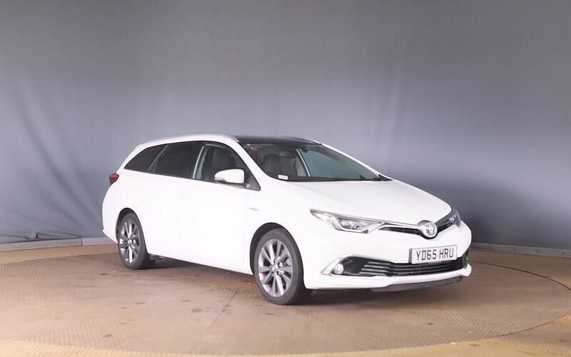 Used 2016 Toyota Auris Touring Sports Estate | £11,795 (A bit pricey) - Image 1/2