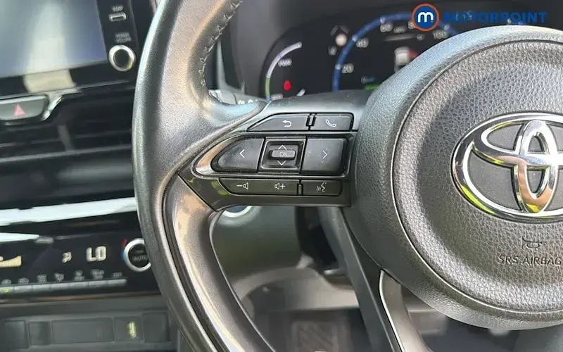Used Toyota Yaris Cross Design 116 HP (85 kW) 2022 Black SUV