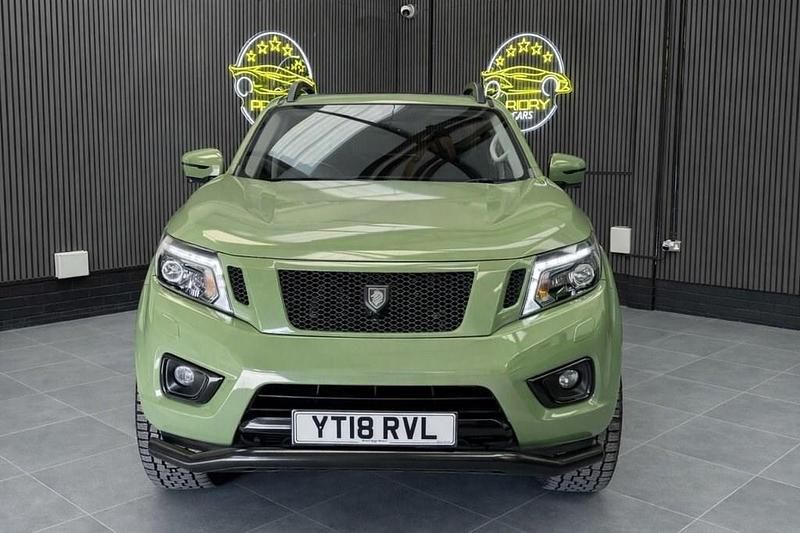 Used Nissan Navara Tekna 190 HP (139 kW) 2018 Green Pickup