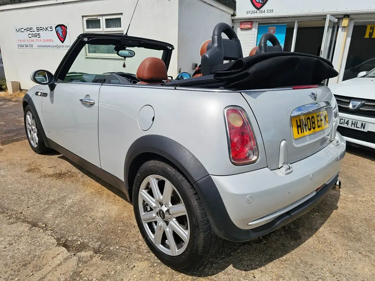 Used Mini Cooper Cabriolet 115 HP (84 kW) 2008 Silver Cabriolet