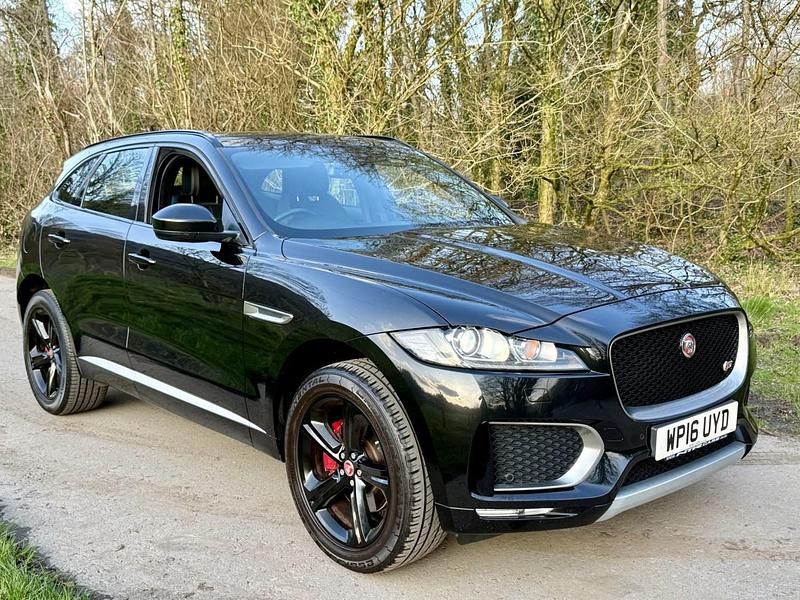Used Jaguar F-Pace Supercharged 380 HP (279 kW) 2016 Black SUV