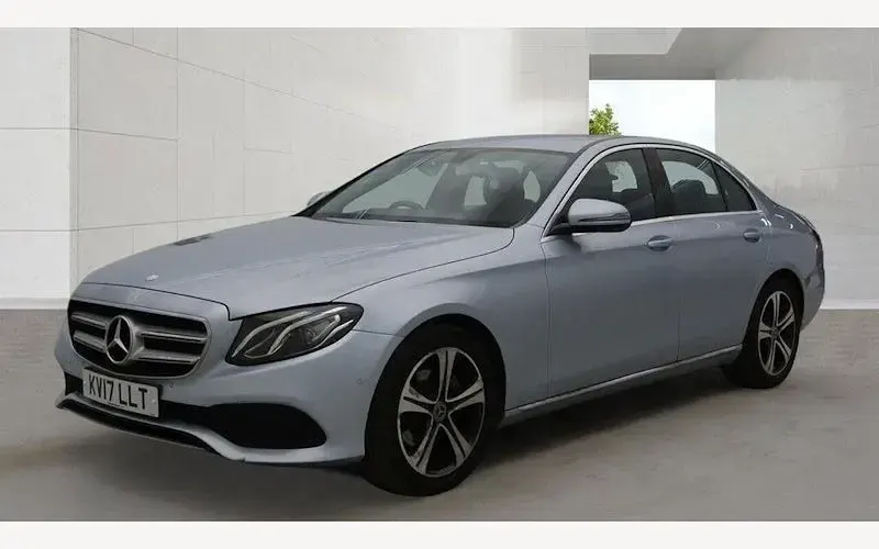 Used Mercedes E220 SE 194 HP (142 kW) 2020 Sedan