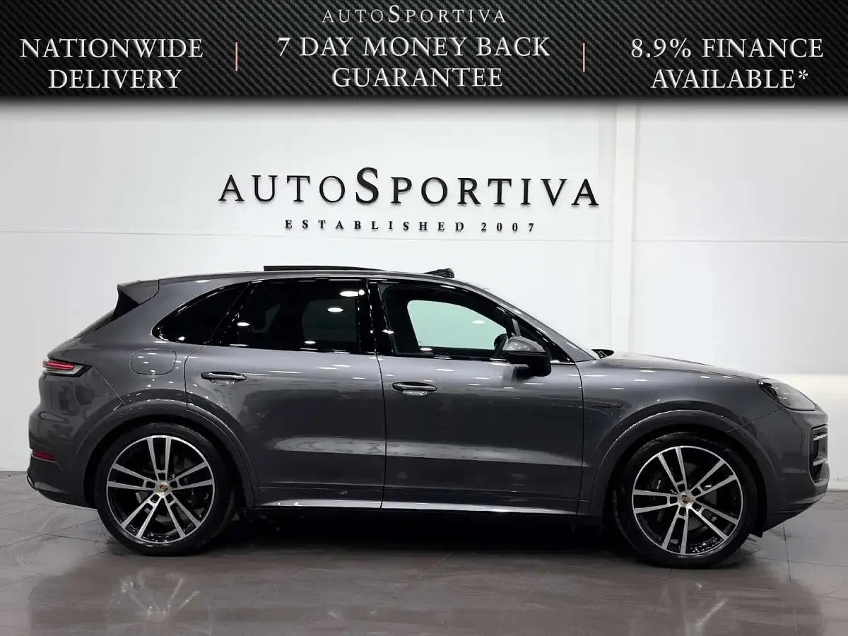 Used Porsche Cayenne 470 HP (345 kW) 2024 Grey SUV