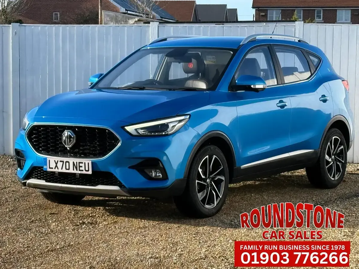 Used MG ZS Exclusive 106 HP (77 kW) 2020 Blue Hatchback