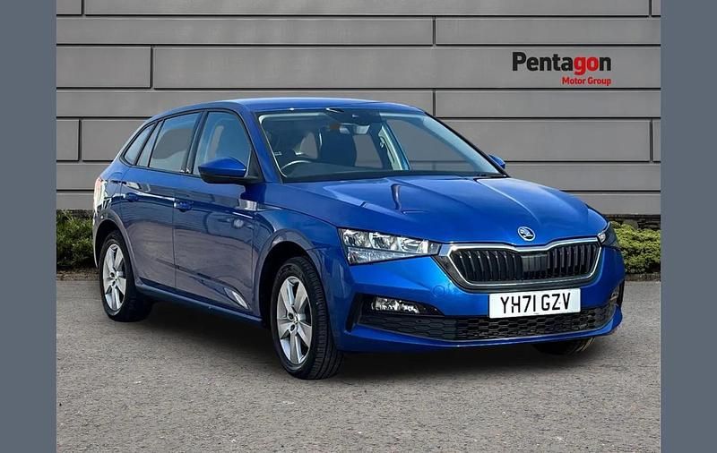 Used Skoda Scala SE 108 HP (79 kW) 2021 Blue Hatchback