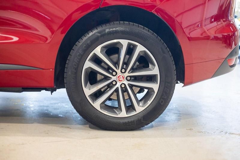 Used Jaguar F-Pace R-Sport 180 HP (132 kW) 2019 Red SUV