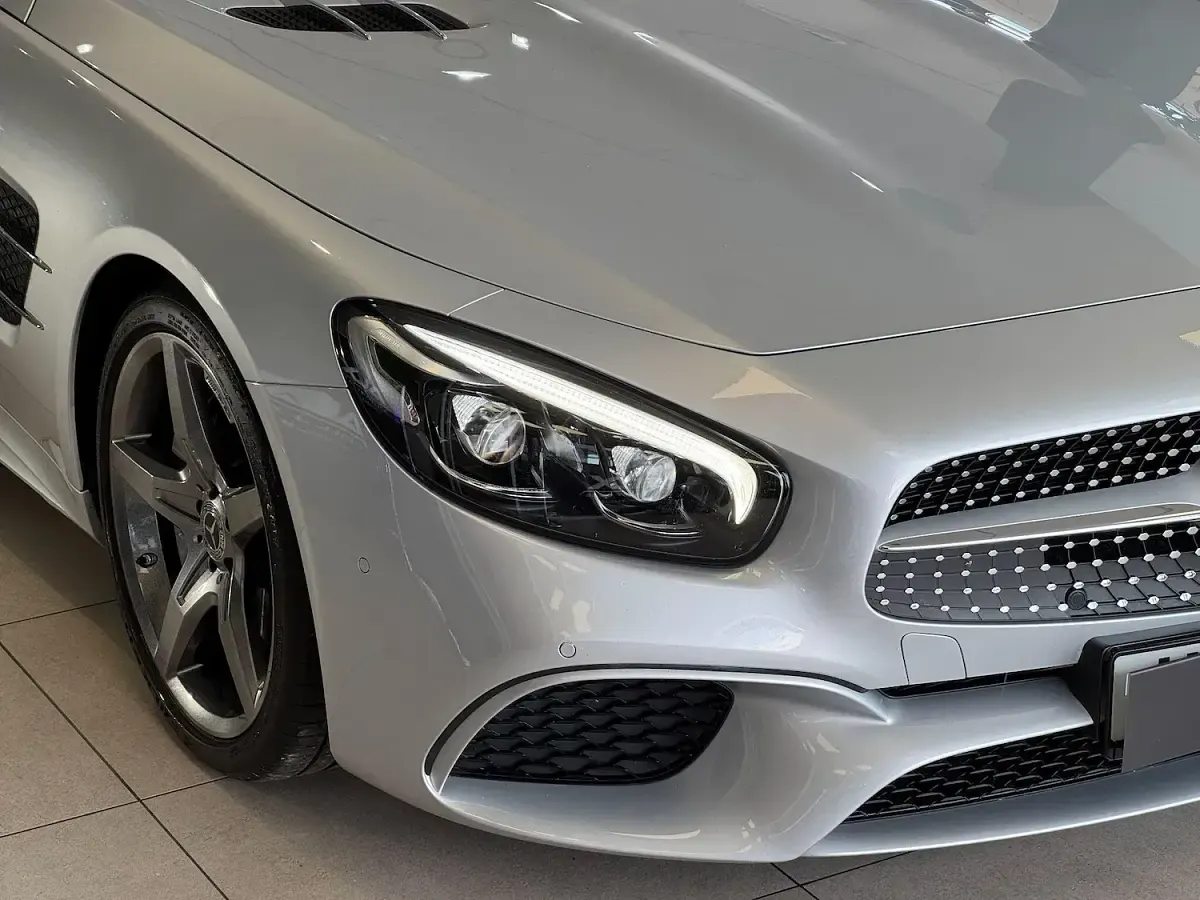 Used Mercedes SL400 AMG line 2017 Silver Cabriolet