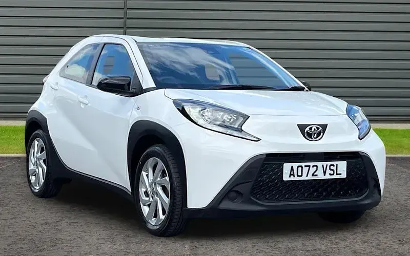 Used Toyota Aygo X PURE 72 HP (52 kW) 2022 SUV