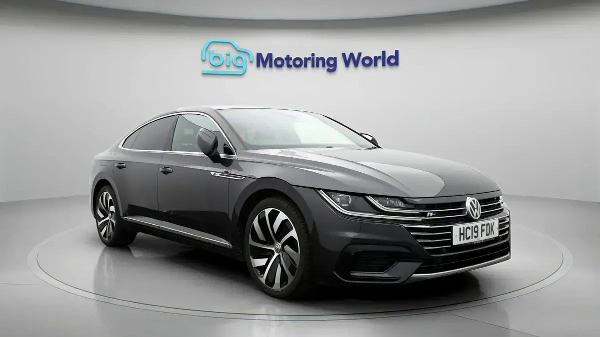 Used VW Arteon R-line 150 HP (110 kW) 2019 Hatchback