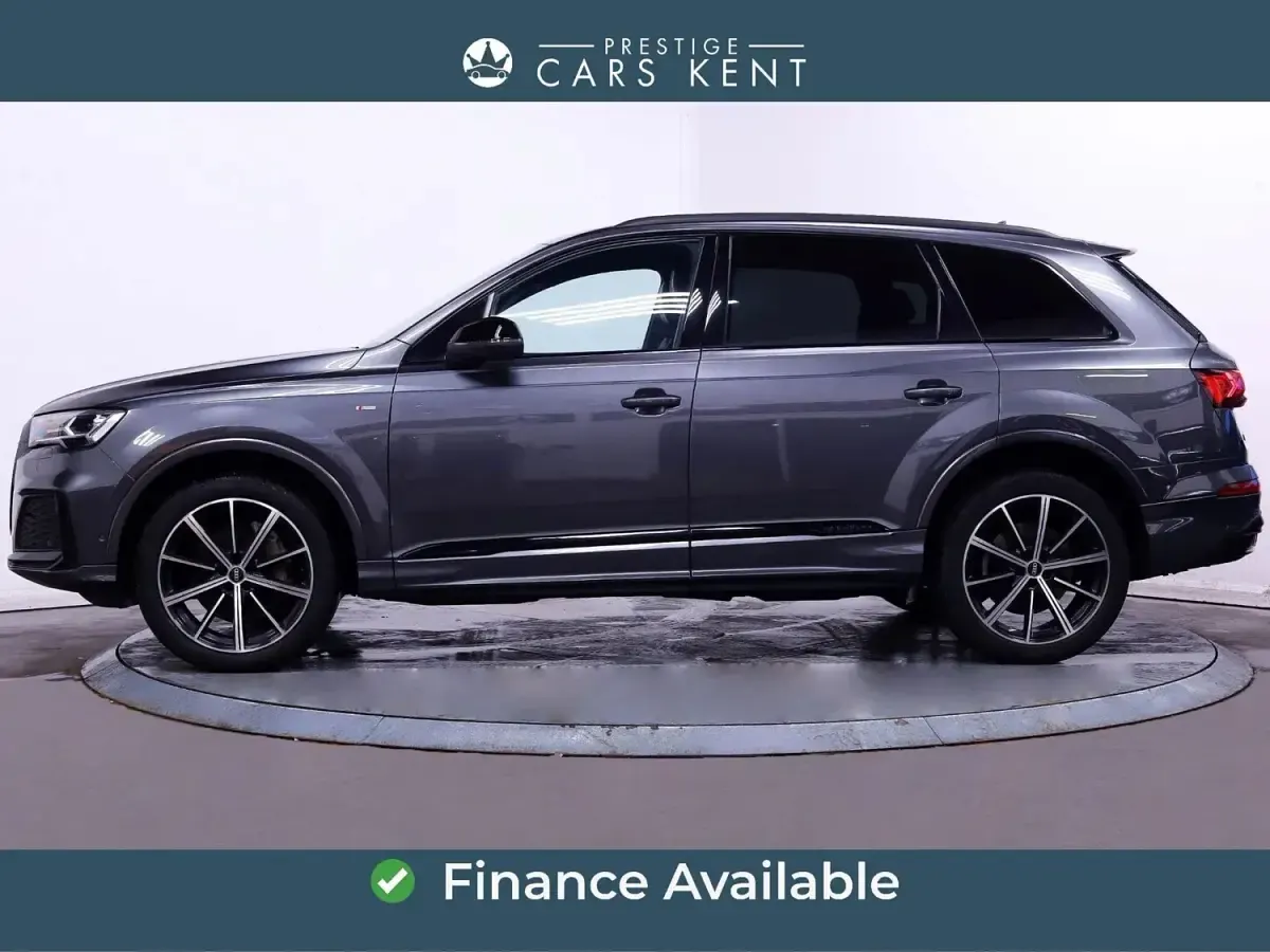 Usado Audi Q7 Black Edition 286 CV (210 kW) 2022 Gris SUV