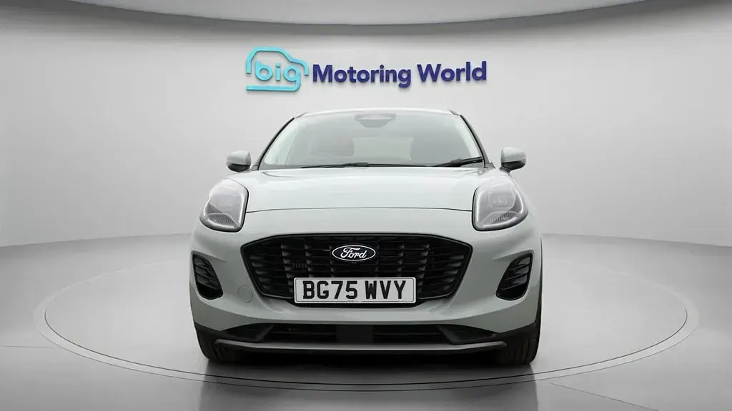 Gebraucht Ford Puma Titanium 125 PS (91 kW) 2025 Grau SUV