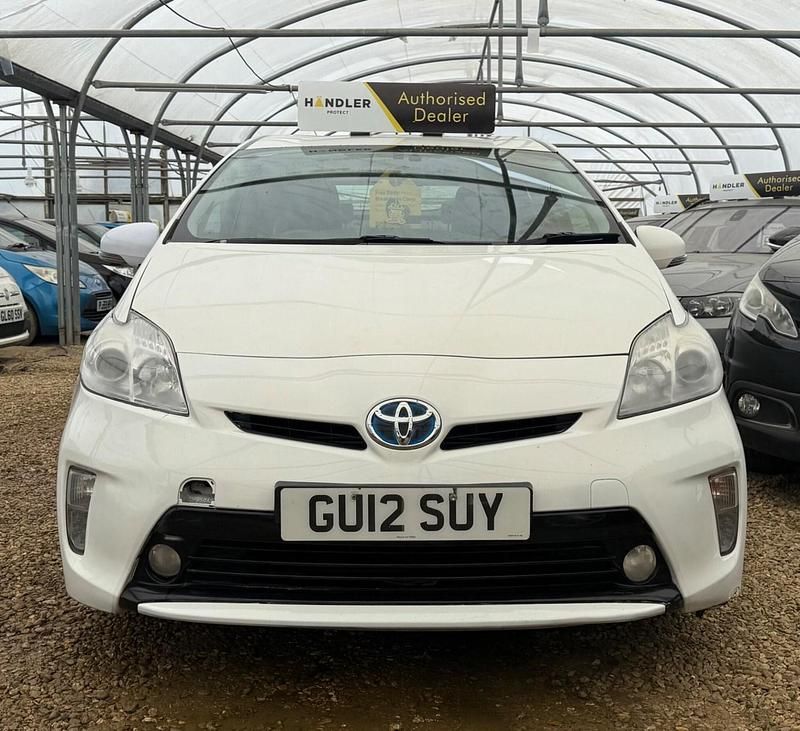 Used Toyota Prius T4 2012 White Hatchback