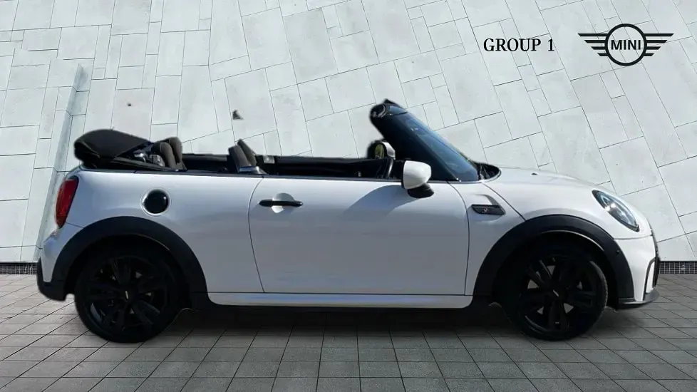 Used Mini Cooper S Cabriolet Sport 176 HP (129 kW) 2023 White Cabriolet