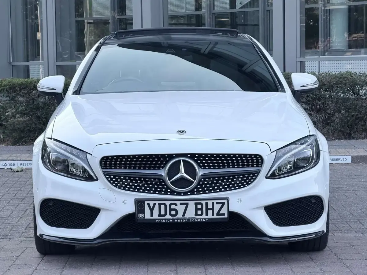 Used Mercedes C200 AMG Line Premium Plus 181 HP (133 kW) 2017 White Coupe