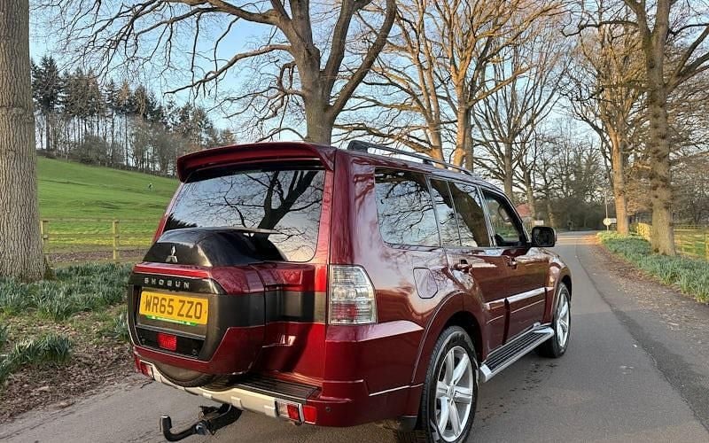 Used Mitsubishi Shogun 190 HP (139 kW) 2017 SUV