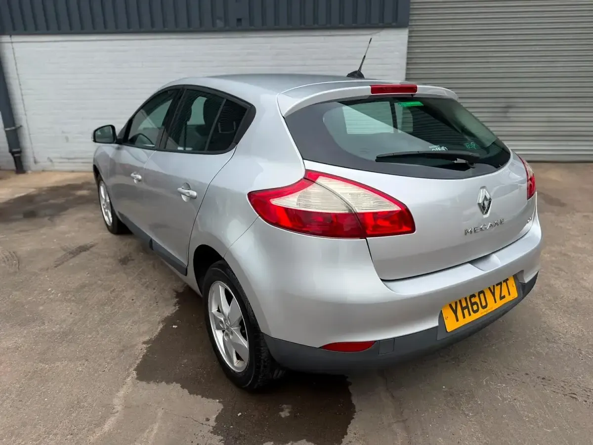 Used Renault Mégane III Dynamique 2010 Silver Hatchback