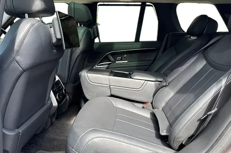 Używany Land Rover Range Rover First Edition 2023 Szary SUV
