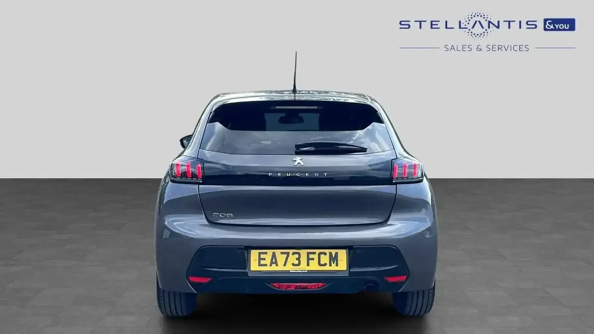 Used Peugeot 208 Allure+ 99 HP (72 kW) 2023 Grey Hatchback