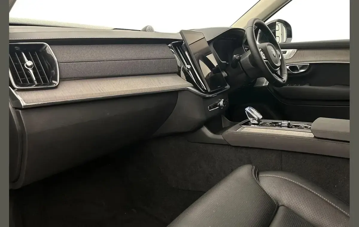 Used Volvo XC90 Ultra 455 HP (334 kW) 2025 Grey SUV