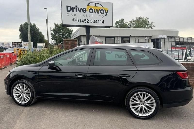 Used Seat Leon ST SE Dynamic 110 HP (80 kW) 2017 Estate