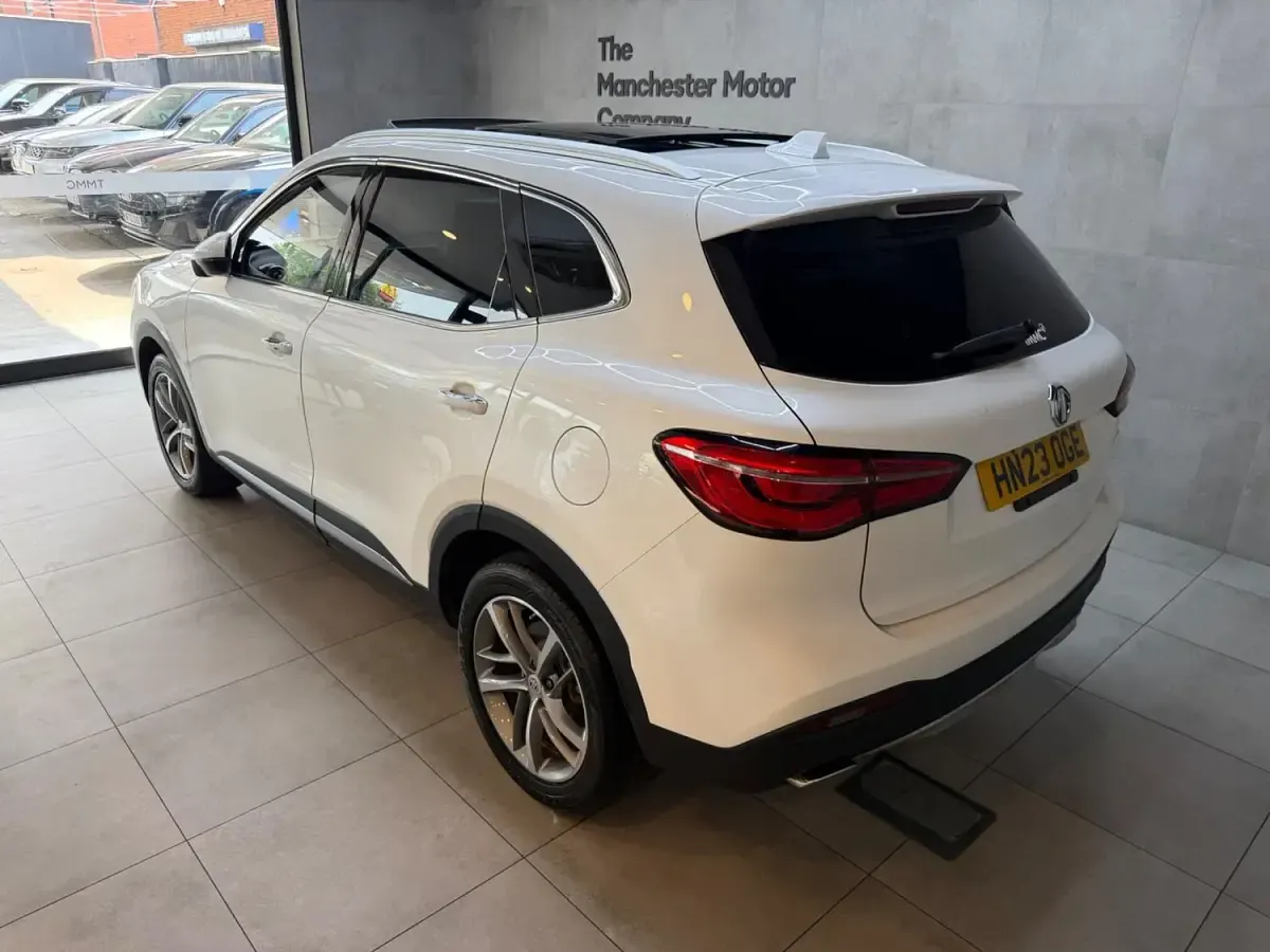 Used MG HS Exclusive 162 HP (119 kW) 2023 White SUV