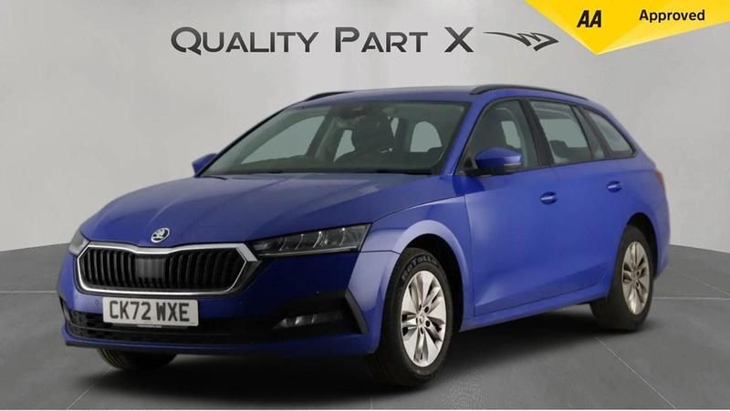Used Skoda Octavia SE Technology 116 HP (85 kW) 2022 Blue Estate