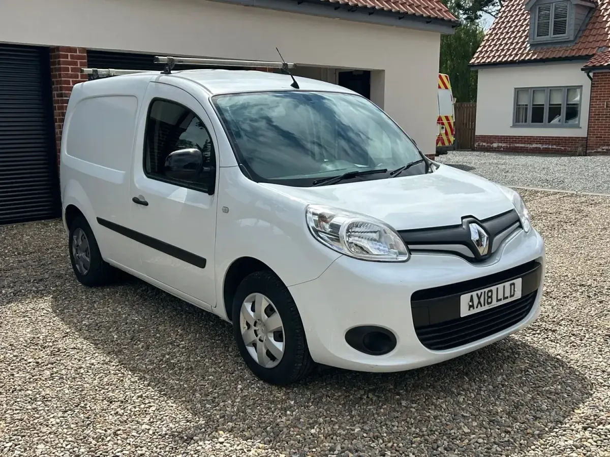 Usado Renault Kangoo Business 2018 Blanco Monovolumen